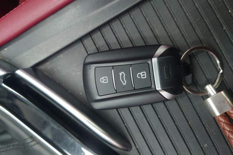 Used Dongfeng Aeolus AX7 2021 PRO 1.6T Automatic Smart Edition Vehicle Key