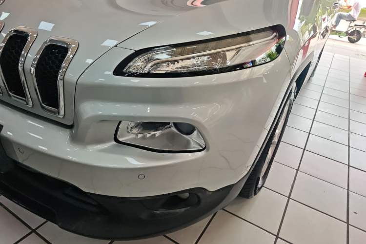 Used Jeep Cherokee 2017 2.0L Superior Edition Left Front Headlight