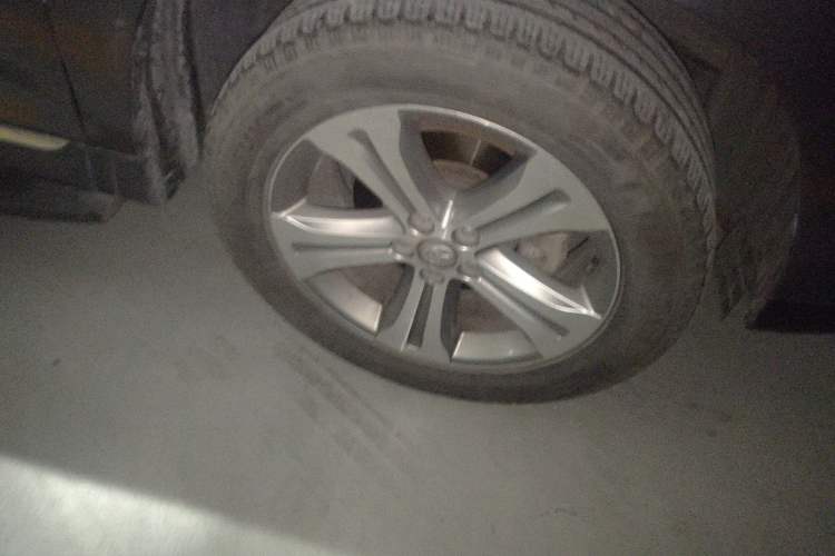 Used Toyota Highlander 2012 2.7L Two-Wheel Drive 7-Seater Luxury Edition
