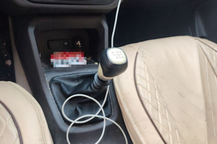 Used Wuling Hongguang 2021 1.5L S Standard Version LAR Gear Lever