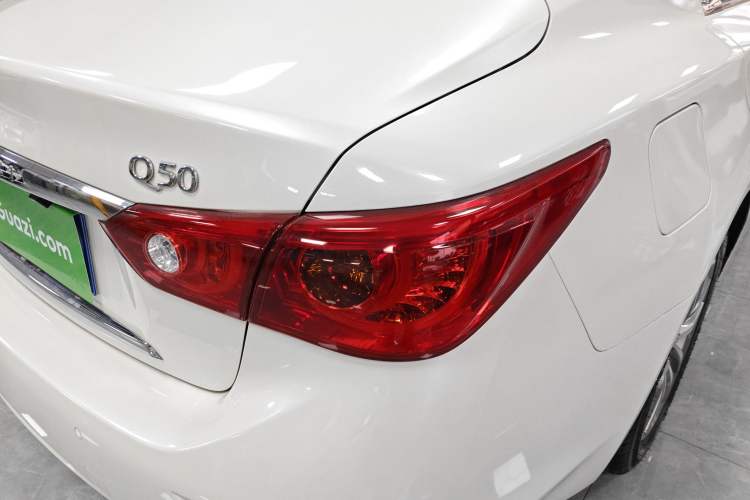 Used Infiniti Q50L 2016 2.0T Comfort Edition
