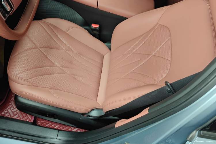 Used Geely Galaxy L6 2025 EM-i 140km Explorer+ Edition