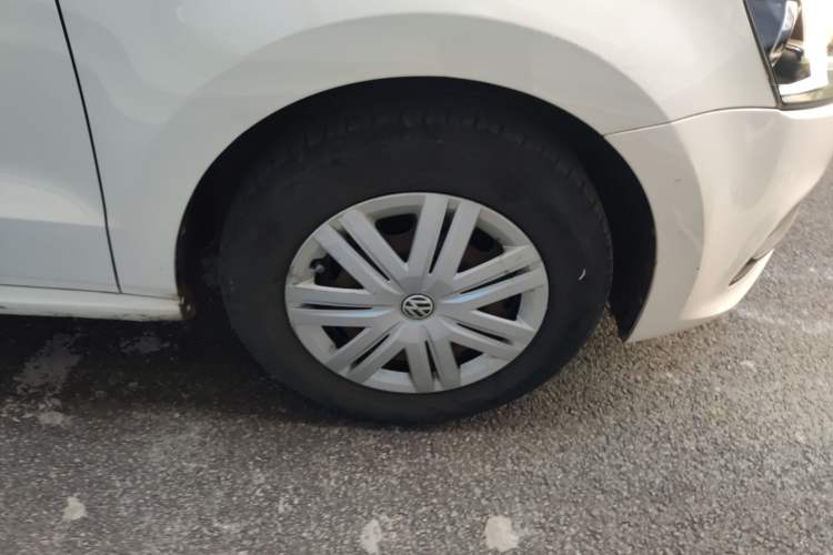 Used Volkswagen Polo 2016 1.4L Manual Fashion Model
