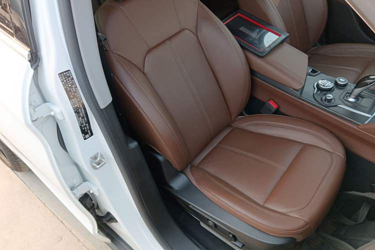 Used Alfa Romeo Stelvio 2017 2.0T 200HP Luxury Edition