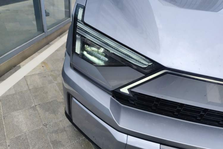 Used Brave warrior M817 2025 Model, Max