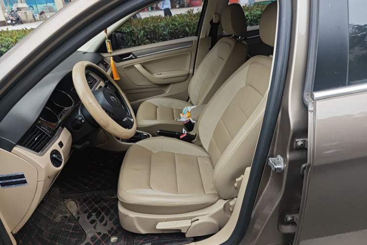 Used Volkswagen Bora 2015 Value Edition 1.6L Automatic Comfort Version