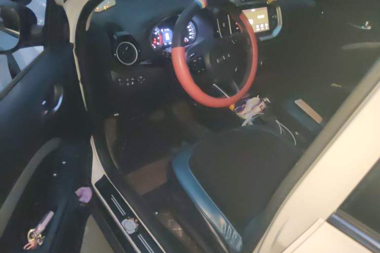 Used Kia kx1 Stonic 2021 1.4L CVT Fun & Sunroof Model