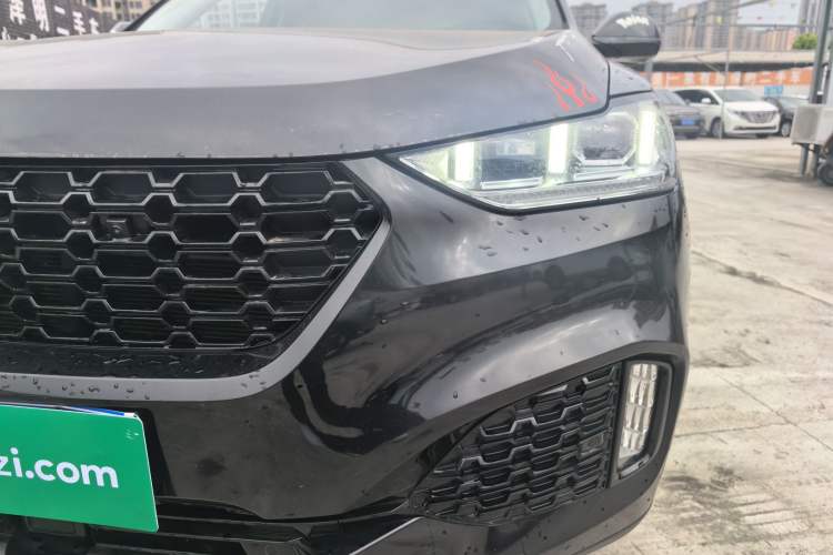 Used Wey VV6 2018 2.0T Two-Wheel-Drive Ultra-Luxury Version China V Standard