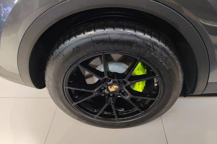 Used Porsche Cayenne E-Hybrid 2024 Cayenne E-Hybrid 2.0T
