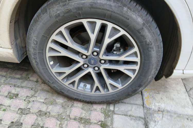 Used Ford Escape 2020 EcoBoost 245 Two-Wheel Drive Smart & Enjoyment Model
