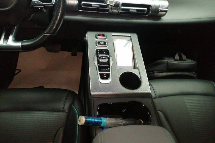 Used GAC Trumpchi EMKOO 2022 2.0 ATK TwinStar Pro Edition Gear Lever