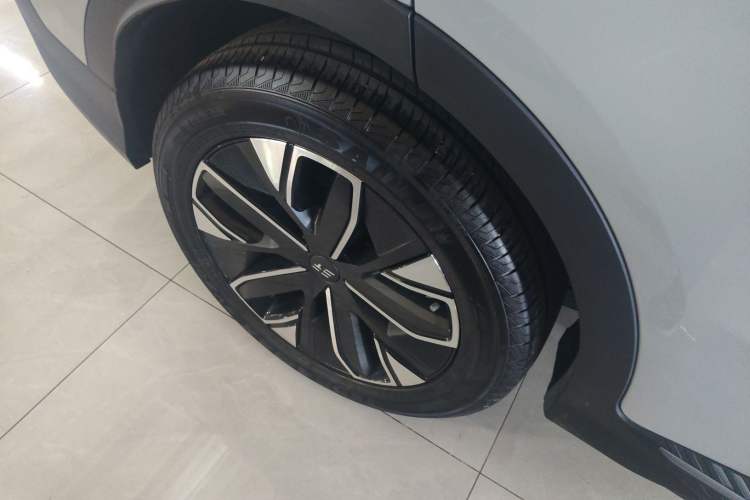 Used JETOUR Shanhai L7 2024 1.5T 120km MAX 5-Seater
