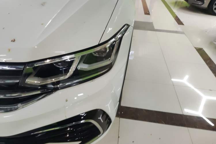 Used Volkswagen Tiguan L 2023 380TSI Automatic All-Wheel Drive R-Line Enhanced 7-Seater