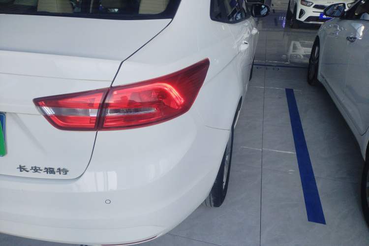 Used Ford Escort 2017 Revised Version 1.5L Manual Comfort Edition
