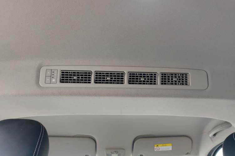 Used Wuling Hongguang PLUS 2019 1.5T Manual Luxury 7-Seater
