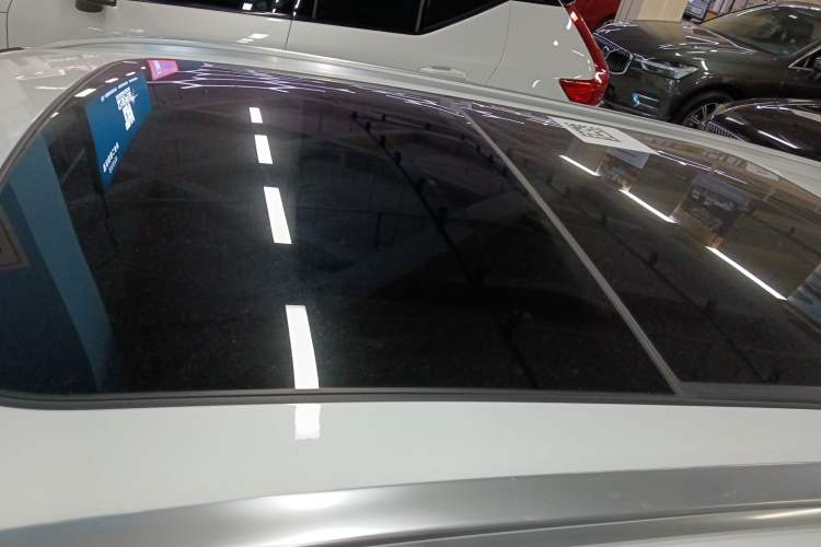 Used Volvo V60 2024 B5 Zhiyuan Luxury Edition
