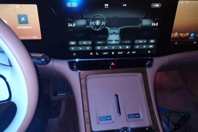 Used Hima S800 2025 Model, Range-Extended Starlight Premium Edition, 5 Seats Audio And AC Panel