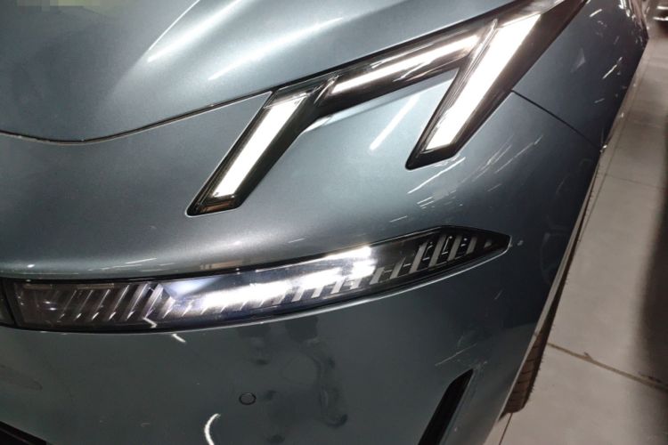 Used Lynk & Co 07 2024 EM-P 126 Long-Range Ultra Left Front Headlight