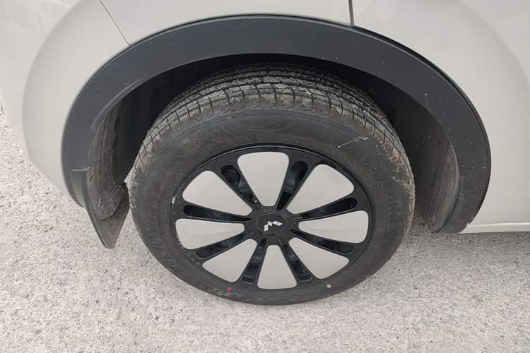 Used Wuling Bingo 2025 333 km Lingxi Connected Version
