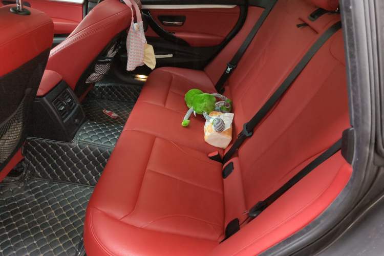 Used BMW 3 Series GT 2020 320i M Sport Night Edition Left Rear Seat