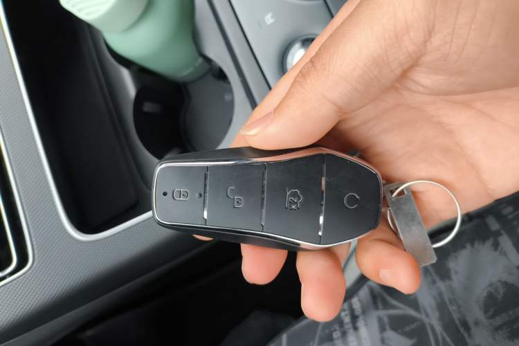 Used BYD Destroyer 05 2024 HONOR Edition DM-i 55KM Luxury Model Vehicle Key