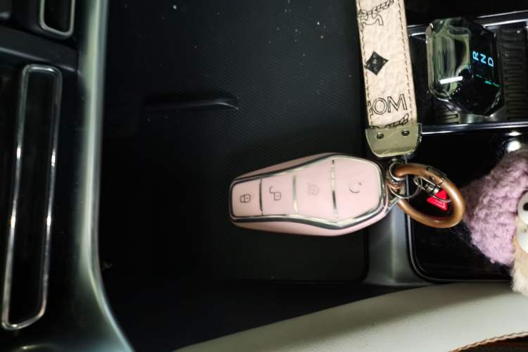 Used BYD Song PLUS New Energy 2023 Champion Edition DM-i 110KM Flagship PLUS Vehicle Key