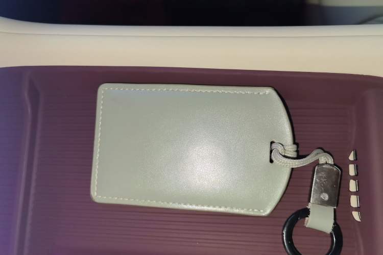 Used Xiaomi Auto YU7 2025 Ultra-Long Range High-Performance All-Wheel-Drive Max Edition Interior 1