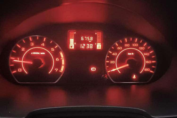 Used Wuling Hongguang V 2022 1.5L Jingqu Edition Electric-Assist LAR