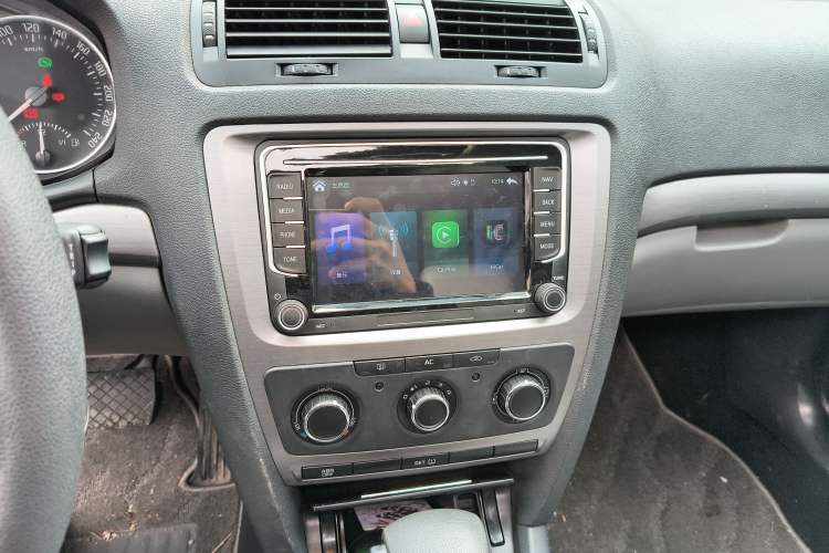 Used Skoda Octavia 2012 1.6L Automatic Yijun Edition
