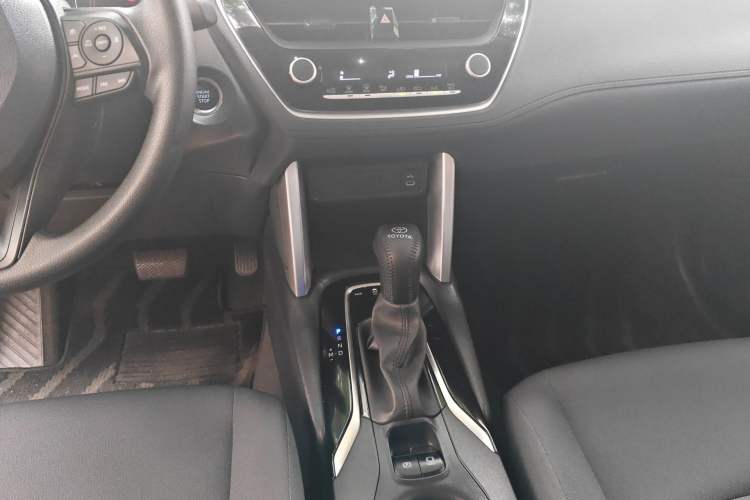 Used Toyota Corolla Cross 2023 2.0L Elite Edition Gear Lever
