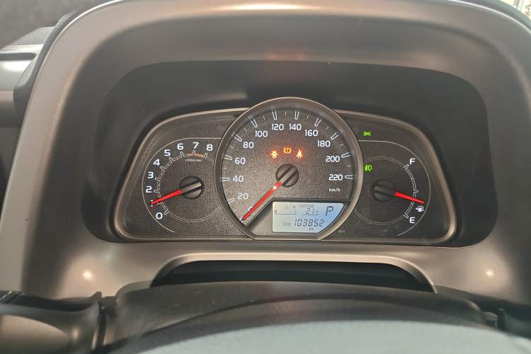 Used Toyota RAV4 2019 2.0L CVT Two-Wheel Drive Luxury Version China VI Standard Instrument Cluster