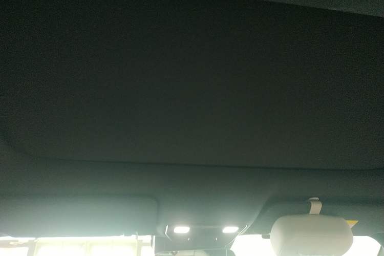 Used Li Auto L8 2023 Pro Model
