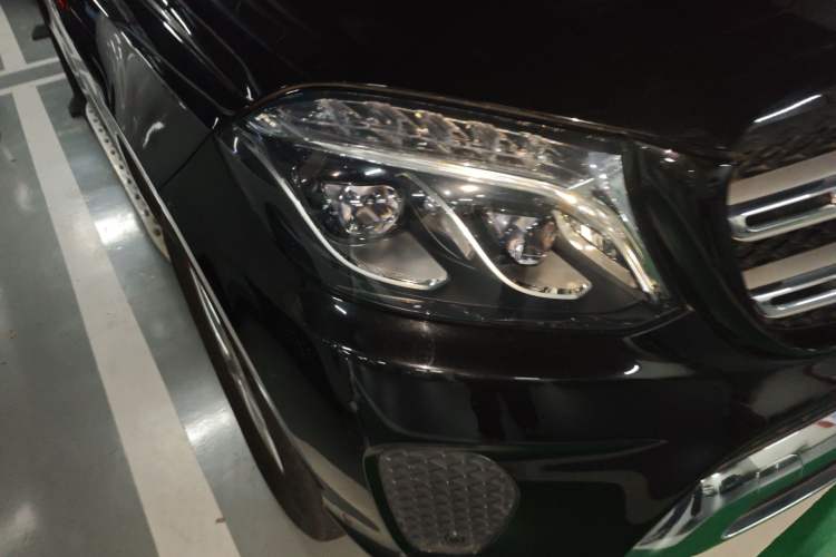 Used Mercedes-Benz GLS 2018 Facelift GLS 320 4MATIC Right Front Headlight