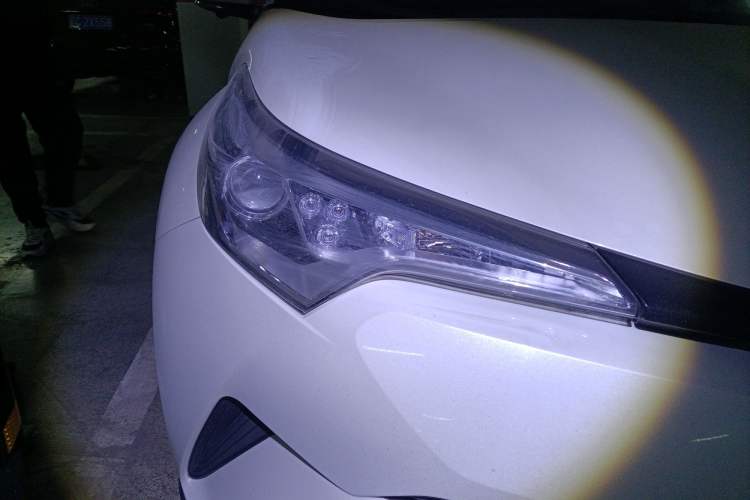 Used Toyota C-HR 2020 2.0L Leading Edition Right Front Headlight