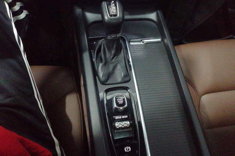 Used Volvo XC60 2021 T5 4x4 Smart Luxury Edition
