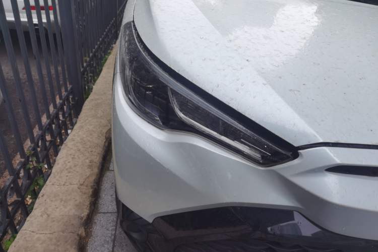 Used Toyota FRONTLANDER 2023 2.0L CVT Elite Edition Right Front Headlight