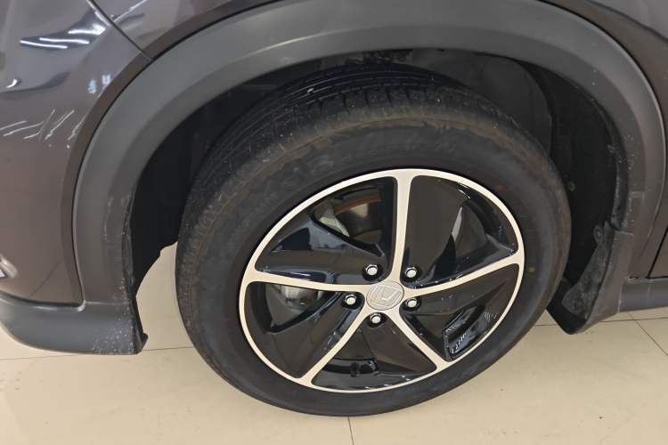 Used Honda Vezel 2020 220 TURBO CVT Luxury Edition
