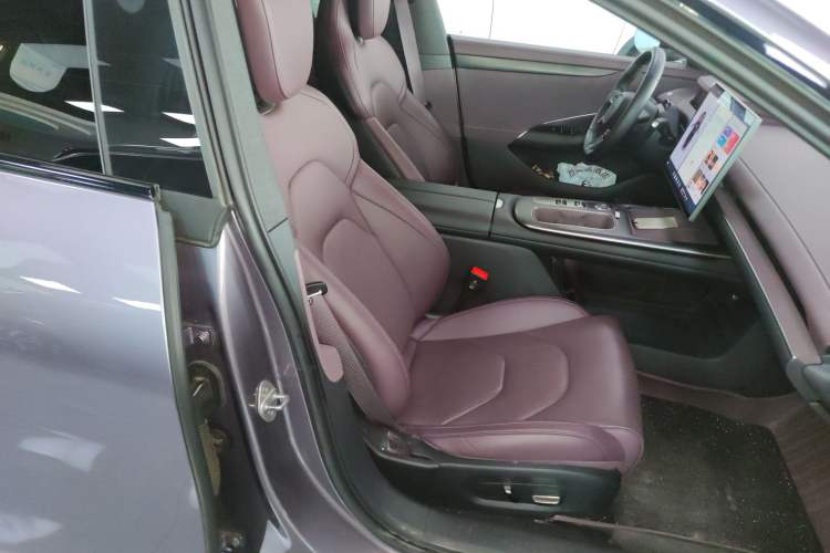 Used Xiaomi Auto SU7 2024 Rear-Drive Long-Range Intelligent Driving Version