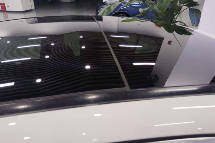 Used Mercedes-Benz C-Class New Energy 2025 C 350 eL Roof