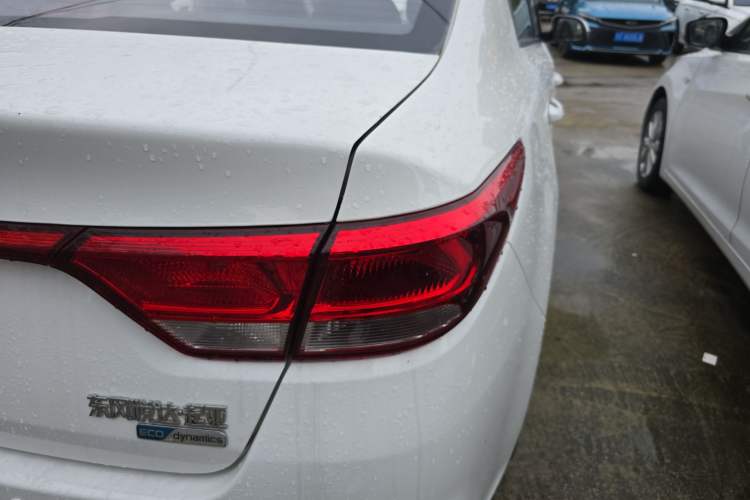 Used Kia K2 2019 Sedan 1.4L Automatic Transmission 15th Anniversary Special Edition GLS China VI Standard