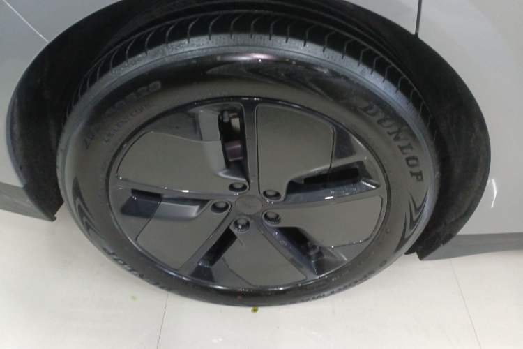 Used Li Auto i6 2025 Model Two-Wheel-Drive Standard Type