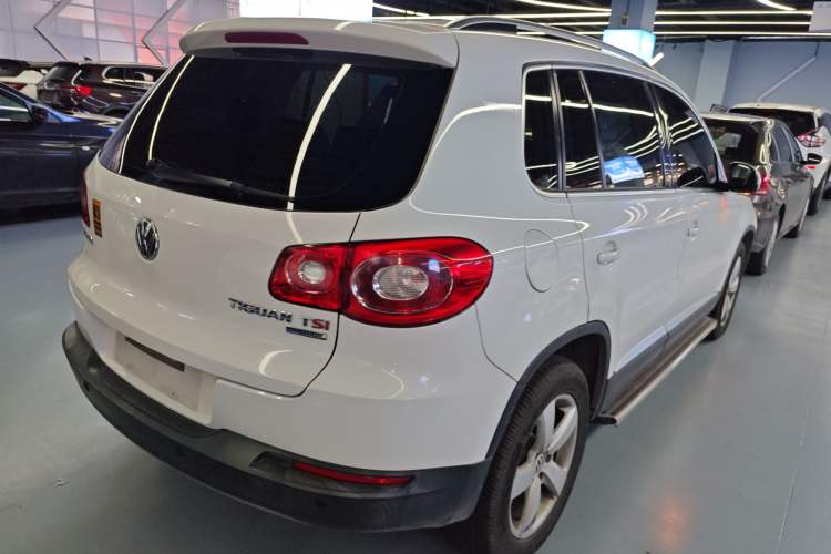 Used Volkswagen Tiguan 2012 1.8TSI Automatic All-Wheel Drive Elite Edition Rear Right 45 Deg