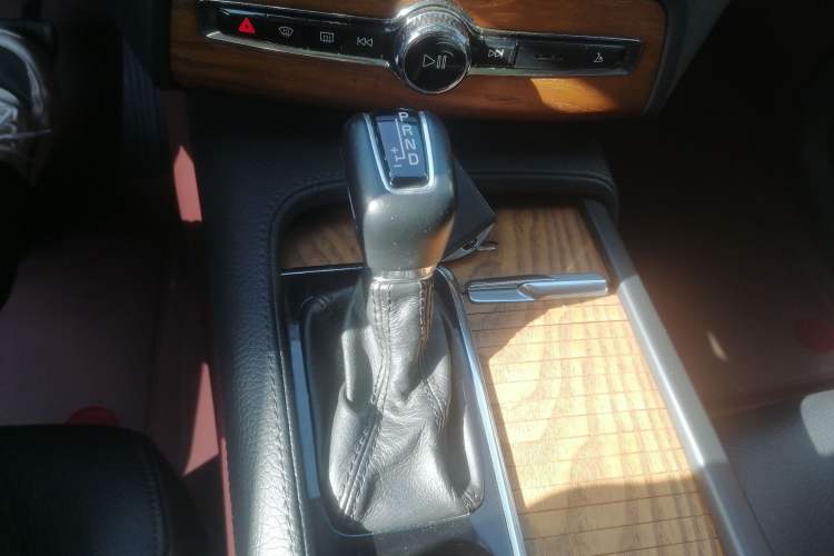 Used Volvo XC90 2018 T5 Zhiyi Edition 7-Seater