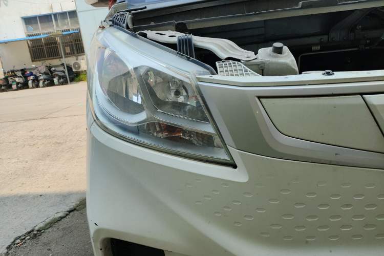 Used SAIC MAXUS EV30 2021 Pure Electric Smart Logistics Expert with Long Wheelbase—CATL