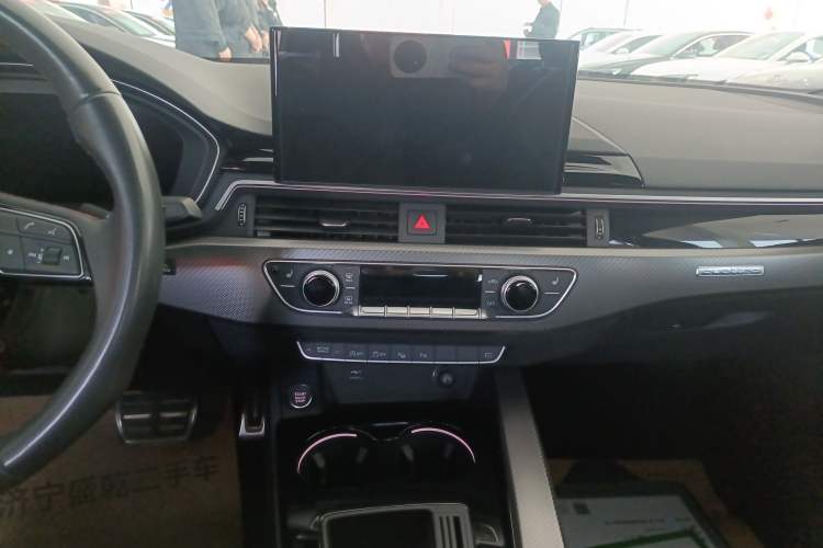 Used Audi A4L 2022 40 TFSI quattro RS Performance Package
