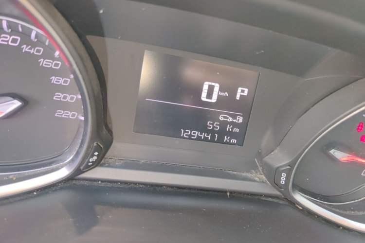 Used Peugeot 4008 2018 350THP Comfort Edition Odometer Close Up