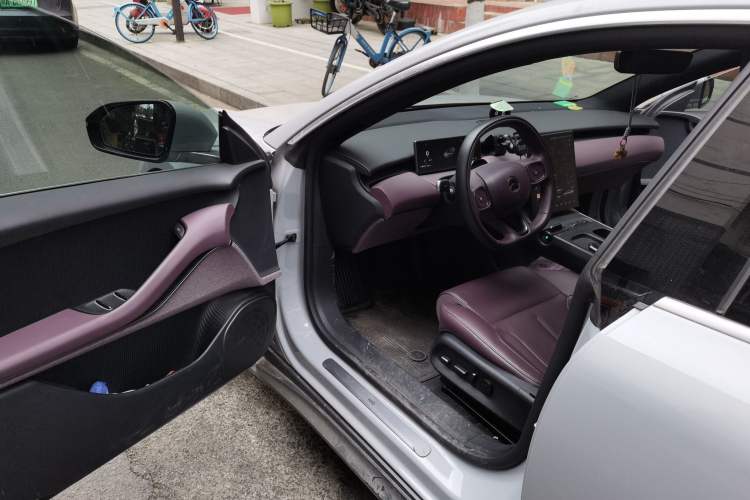 Used Nio ET5T 2023 75 kWh Touring