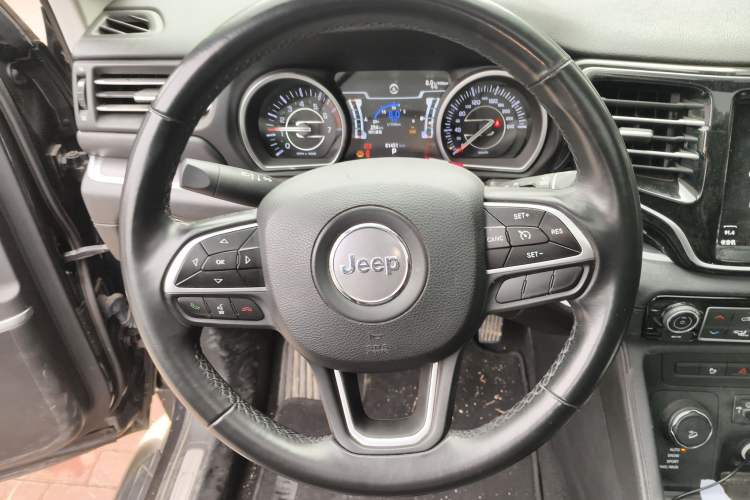 Used Jeep Grand Commander 2018 2.0T Four-Wheel Drive Premium Edition