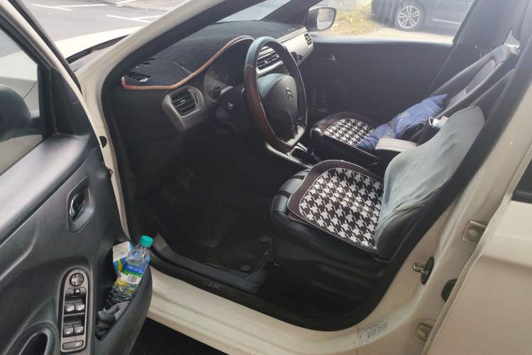 Used Citroen Elysee 2016 1.6L Manual Fashion Edition
