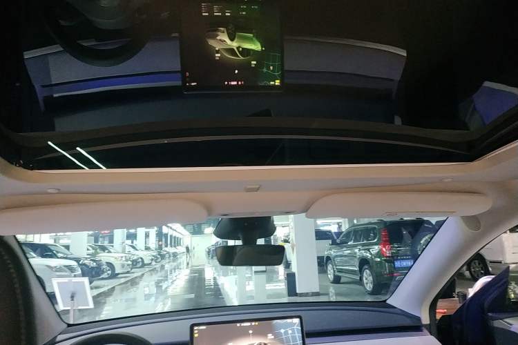 Used Tesla Model Y 2024 Rear-Wheel-Drive Version
